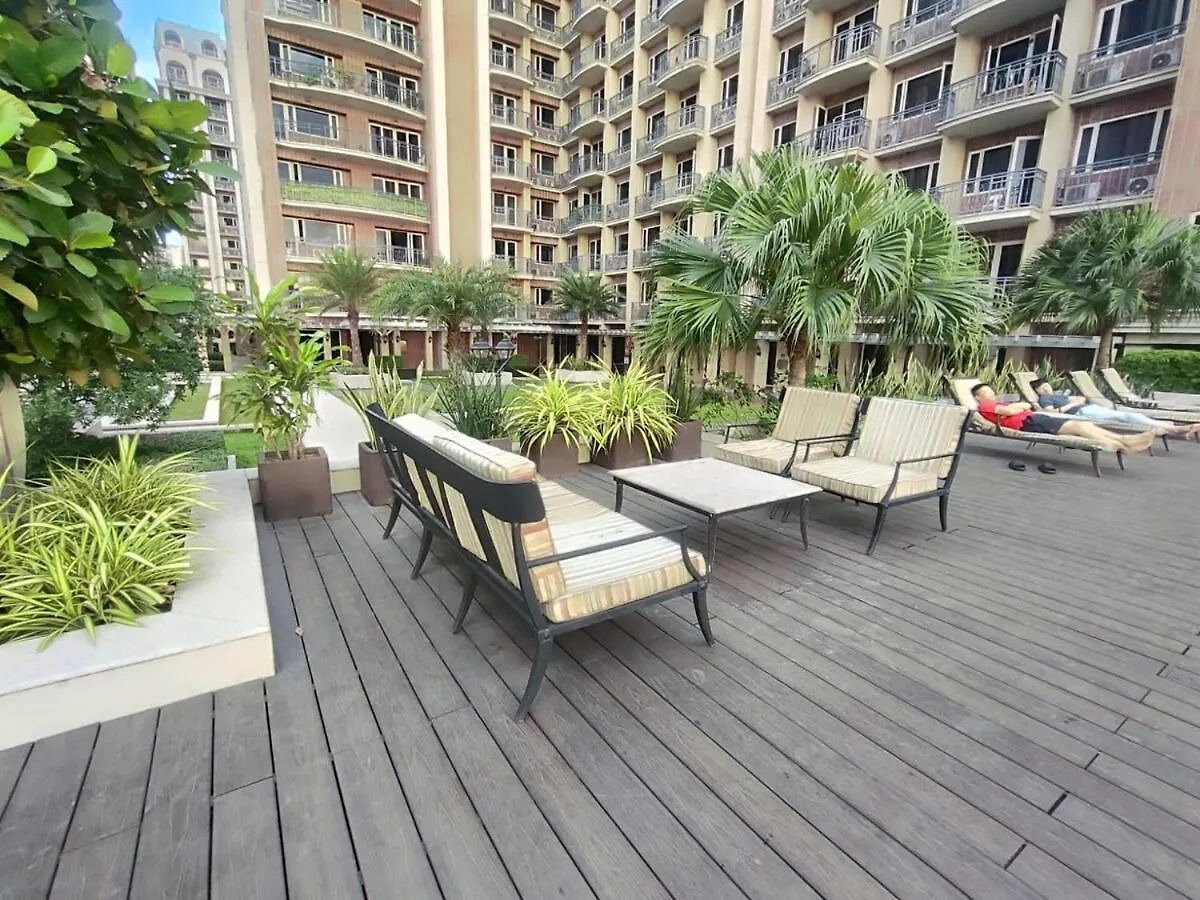 Staycation With Balcony City And River View Manila Apartment